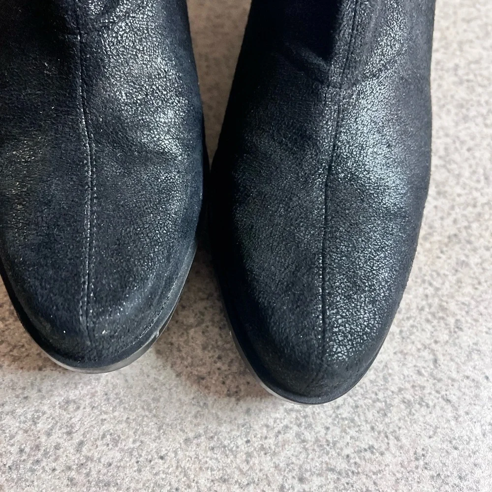 Donald J. Plainer Black Wedge Ankle Boots size 10